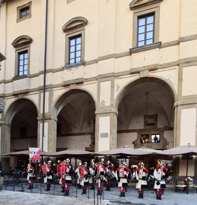 I musici della Giostra partecipano all'evento in piazza Grande