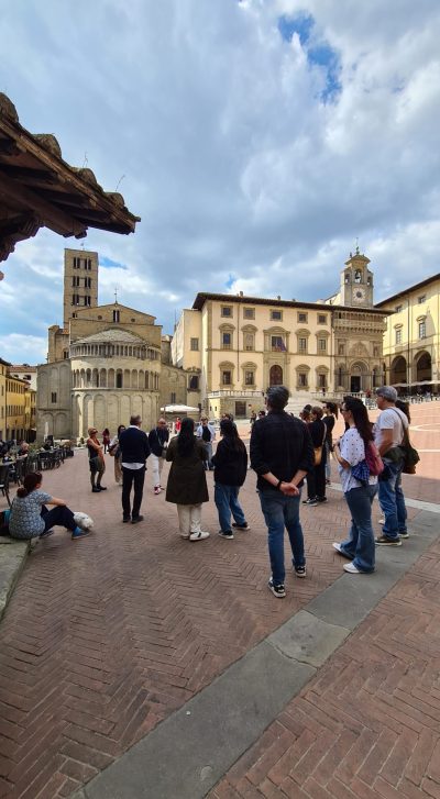 La passeggiata nel centro storico della città organizzata dal Cug, Comitato unico di garanzia dell'Università di Siena